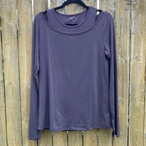 Athleta Long Sleeve Tee in Dark Purple Like New Size M